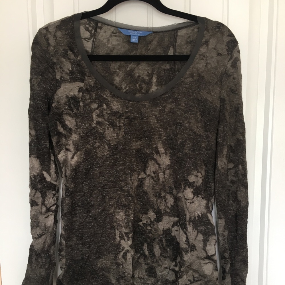 Simply Vera Long Sleeve Top